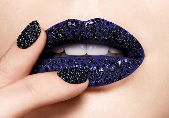 Μανικιούρ χαβιάρι