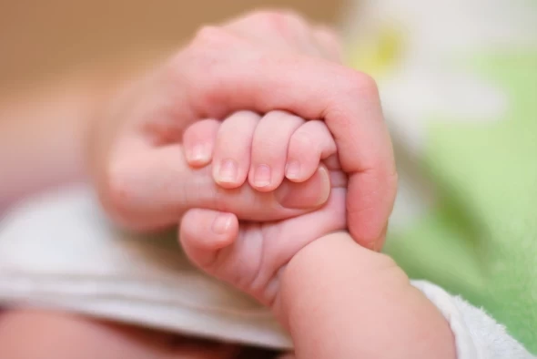 Νεογνικό αντανακλαστικό σύλληψης ή δραγμού