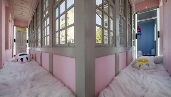 H πιο χουχουλιάρικη βιβλιοθήκη είναι ελληνική!