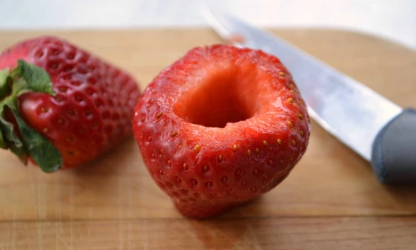 Γουβώστε τις φράουλες