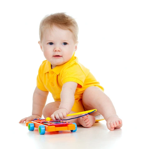 Δώστε του να χτυπάει κάτι με ρυθμό