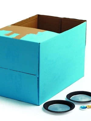 Αυτοκίνητο από χαρτόκουτο